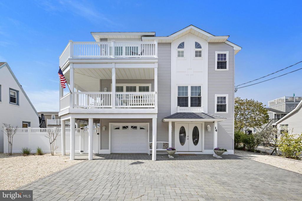 14 W JACQUELINE AVE, Long Beach Township, NJ 08008