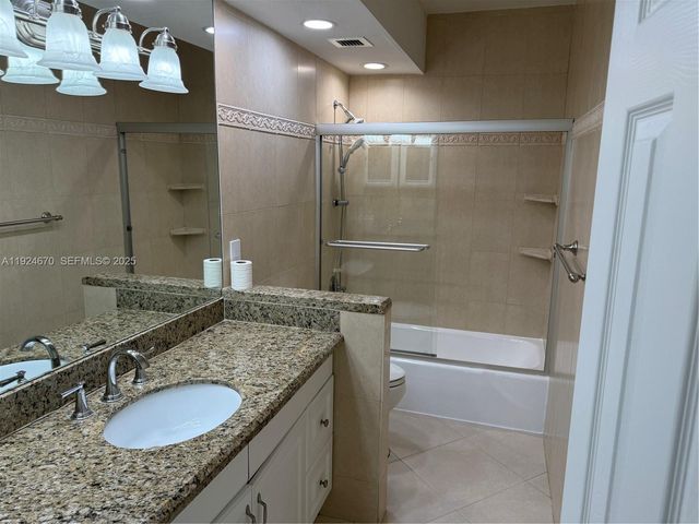 1950 S Ocean Dr 20E, Hallandale Beach, FL 33009