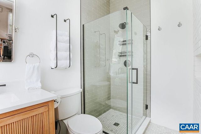 126 MAYWOOD LN, Charlottesville, VA 22903