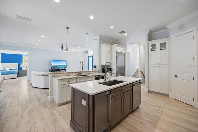 3919 ROBERTS POINT ROAD, Sarasota, FL 34242