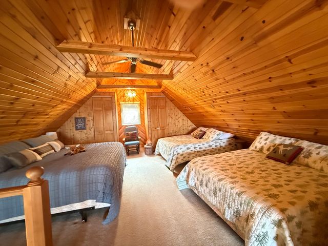 565 Lakeshore Drive N, Goreville, IL 62939