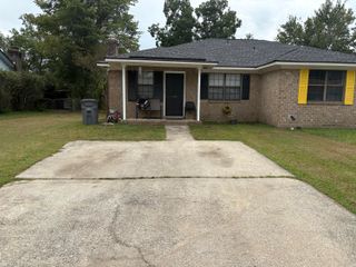 7709 Suzanne Drive, North Charleston, SC 29418