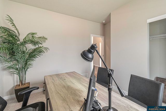 17068 Mary Street, Omaha, NE 68116