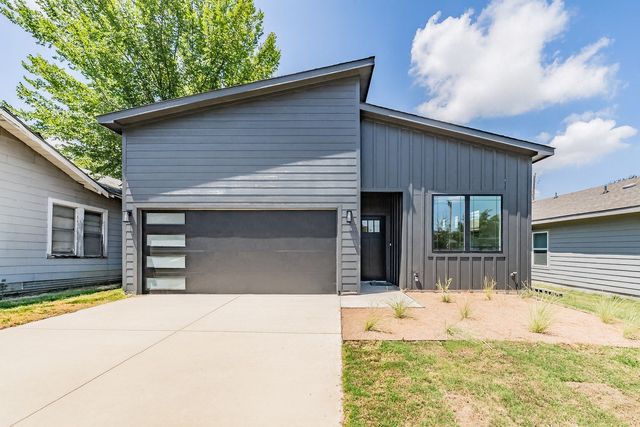 1402 Driess Street, Fort Worth, TX 76104