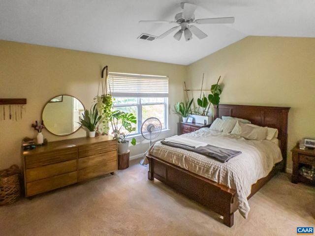 1615 Elmwood Ct Unit 202, Charlottesville, VA 22903