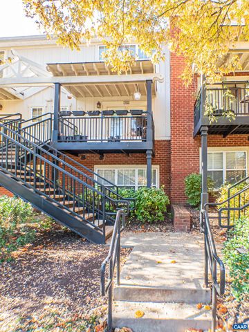 1615 Elmwood Ct Unit 202, Charlottesville, VA 22903