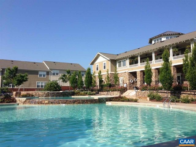 1615 Elmwood Ct Unit 202, Charlottesville, VA 22903