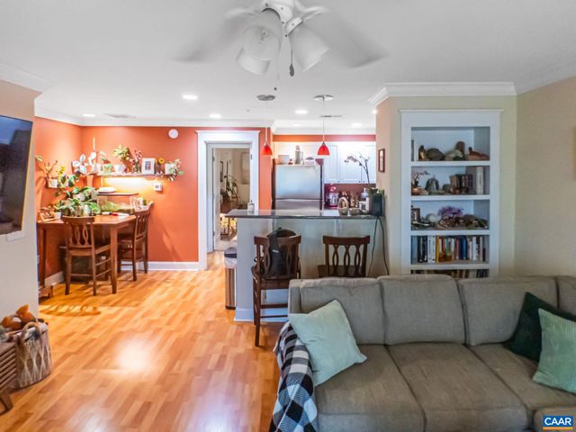 1615 Elmwood Ct Unit 202, Charlottesville, VA 22903