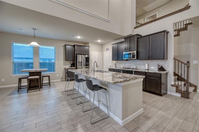 5902 Wayne Way, Rosenberg, TX 77471