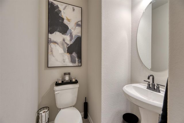 5902 Wayne Way, Rosenberg, TX 77471