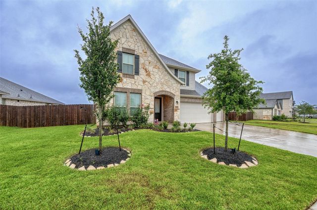 5902 Wayne Way, Rosenberg, TX 77471