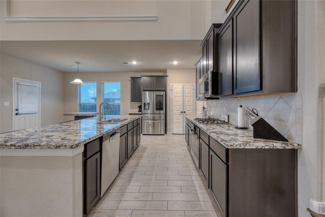 5902 Wayne Way, Rosenberg, TX 77471