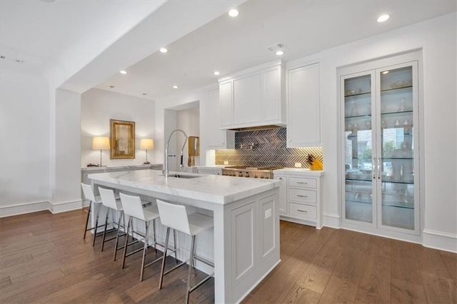 102 Grand Crescent, Alpharetta, GA 30009