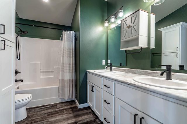 2045 11th Street W, West Fargo, ND 58078