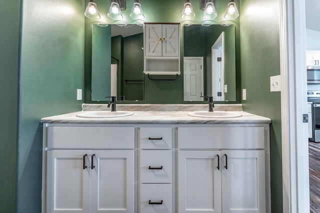 2045 11th Street W, West Fargo, ND 58078