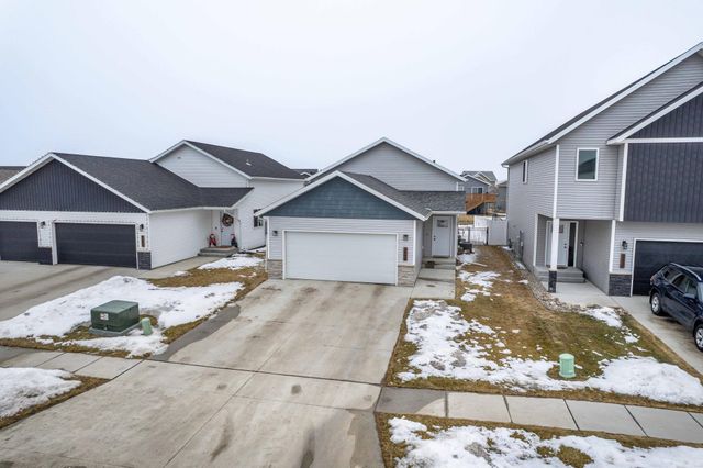 2045 11th Street W, West Fargo, ND 58078