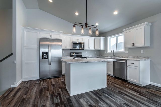 2045 11th Street W, West Fargo, ND 58078