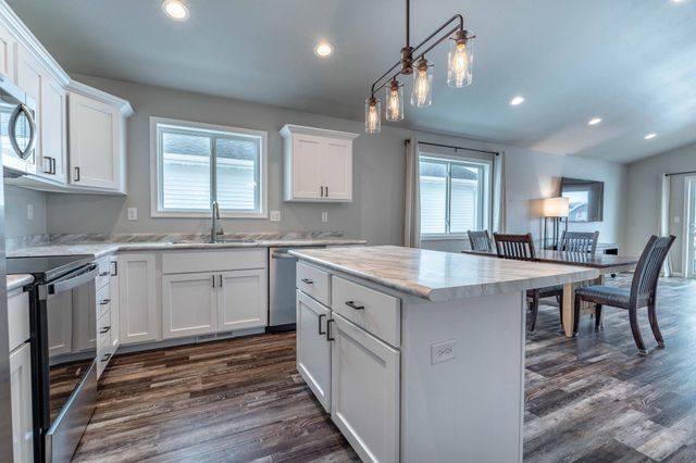 2045 11th Street W, West Fargo, ND 58078