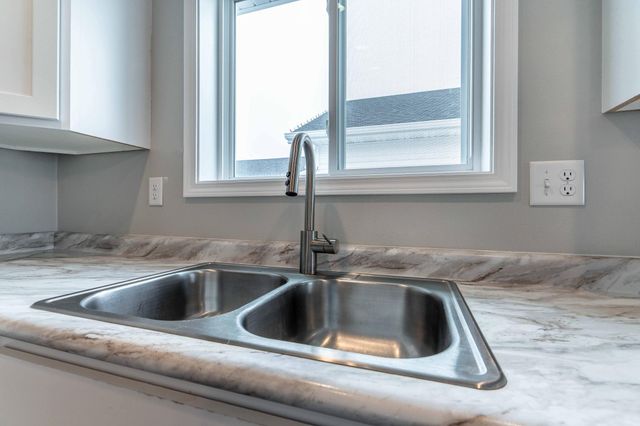 2045 11th Street W, West Fargo, ND 58078