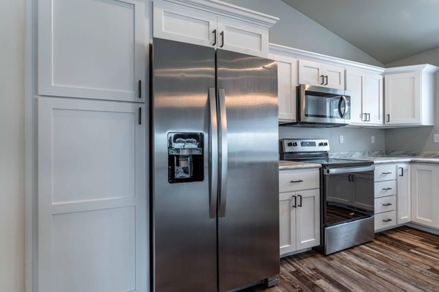 2045 11th Street W, West Fargo, ND 58078