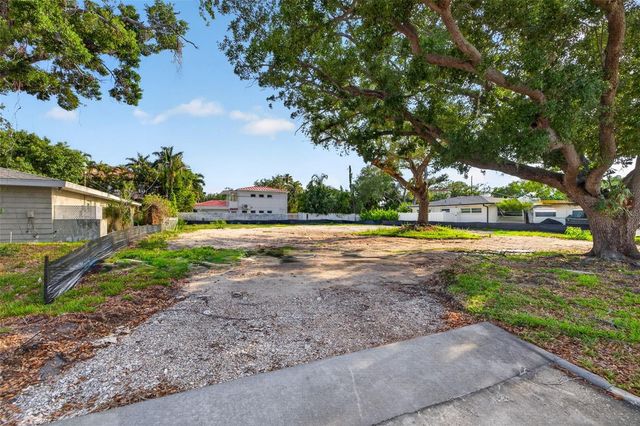 289 RAFAEL BOULEVARD NE, St Petersburg, FL 33704