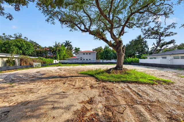 289 RAFAEL BOULEVARD NE, St Petersburg, FL 33704