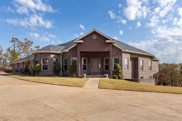 14600 S Mountain, Lowell, AR 72745