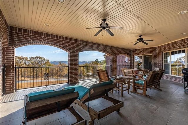14600 S Mountain, Lowell, AR 72745