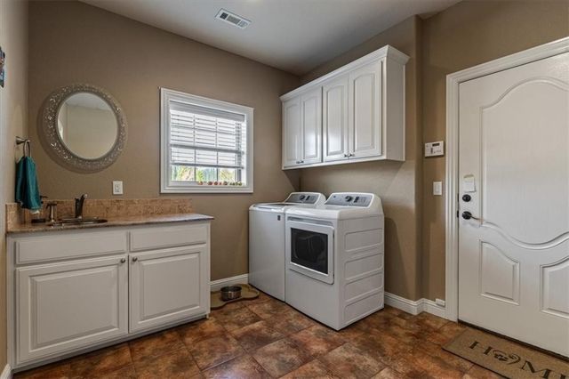 14600 S Mountain, Lowell, AR 72745