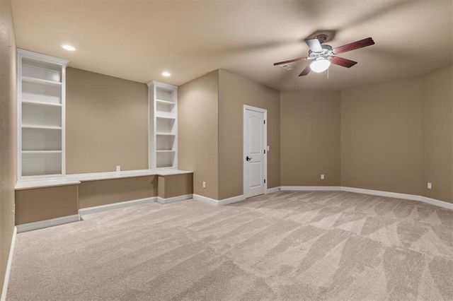 14600 S Mountain, Lowell, AR 72745