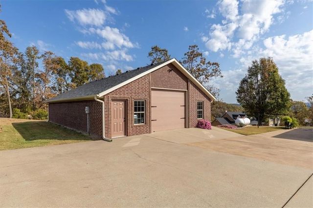 14600 S Mountain, Lowell, AR 72745