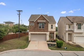 2105 Town Centre DR 36, Round Rock, TX 78664