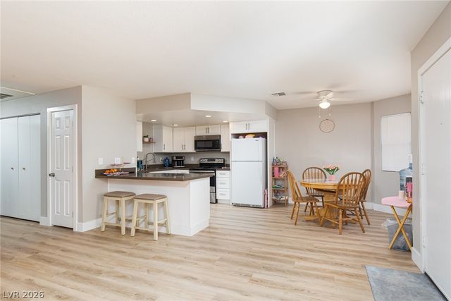 8804 River Pines Court 202, Las Vegas, NV 89117
