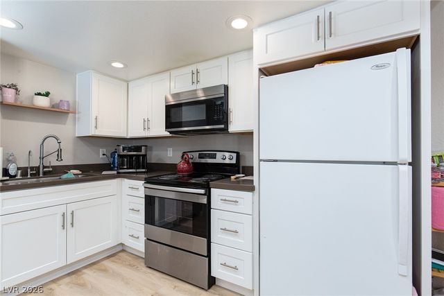 8804 River Pines Court 202, Las Vegas, NV 89117