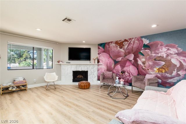 8804 River Pines Court 202, Las Vegas, NV 89117