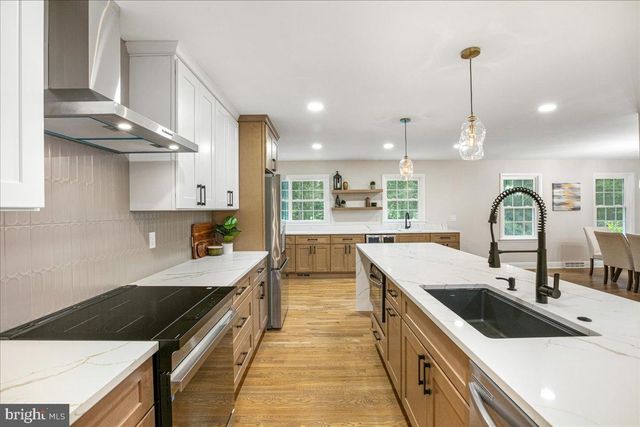 11603 VIRGATE LN, Reston, VA 20191