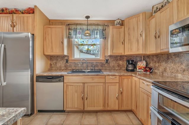 6810 Longview Dr, Murfreesboro, TN 37129