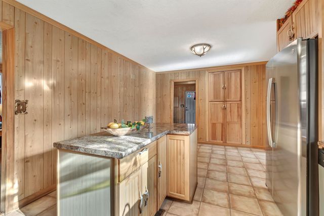 6810 Longview Dr, Murfreesboro, TN 37129