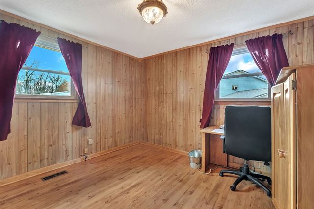 6810 Longview Dr, Murfreesboro, TN 37129