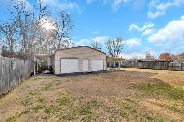 6810 Longview Dr, Murfreesboro, TN 37129