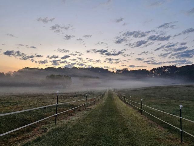 620 Roberts Cemetery Rd, Walling, TN 38587