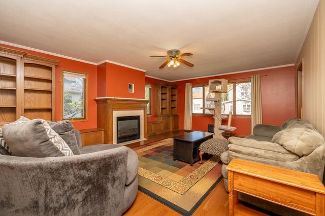 110 1st Street SW, New Prague, MN 56071