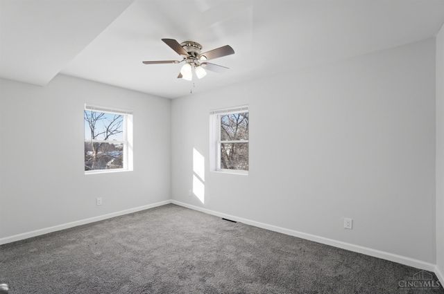 2807 W Galbraith Road, Cincinnati, OH 45239