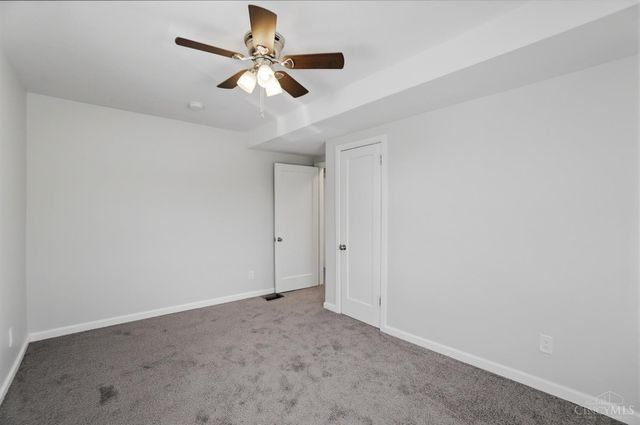 2807 W Galbraith Road, Cincinnati, OH 45239