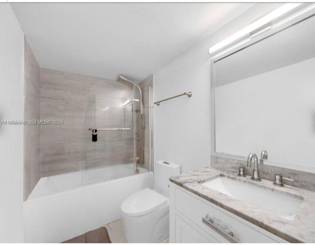 2500 Parkview Dr 2119, Hallandale Beach, FL 33009