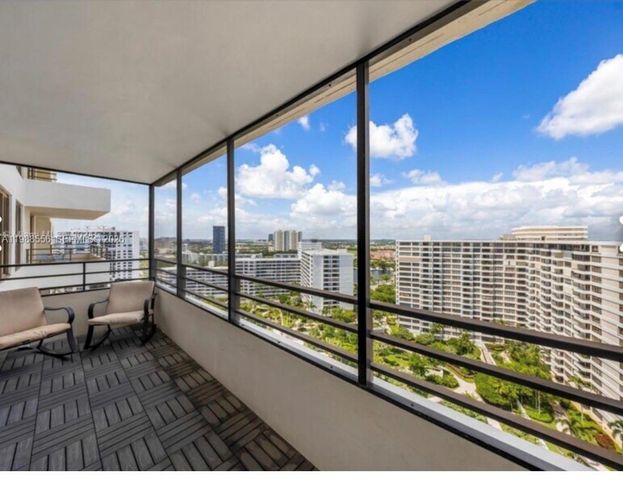 2500 Parkview Dr 2119, Hallandale Beach, FL 33009