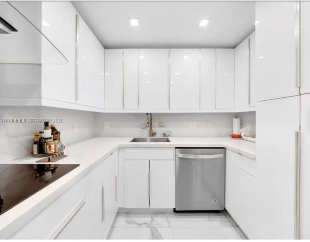 2500 Parkview Dr 2119, Hallandale Beach, FL 33009