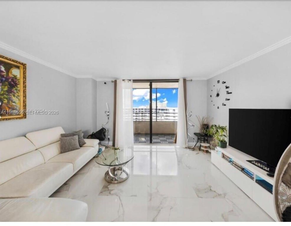 2500 Parkview Dr 2119, Hallandale Beach, FL 33009