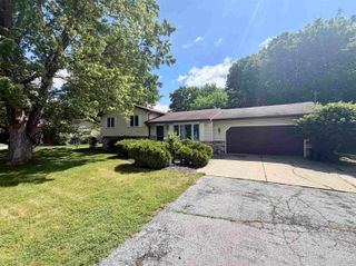 4132 Meadowbrook Drive, Saginaw, MI 48623