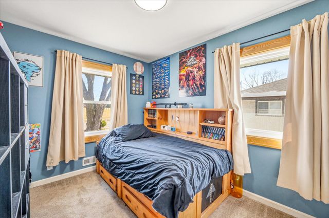 8452 Ideal Avenue S, Cottage Grove, MN 55016